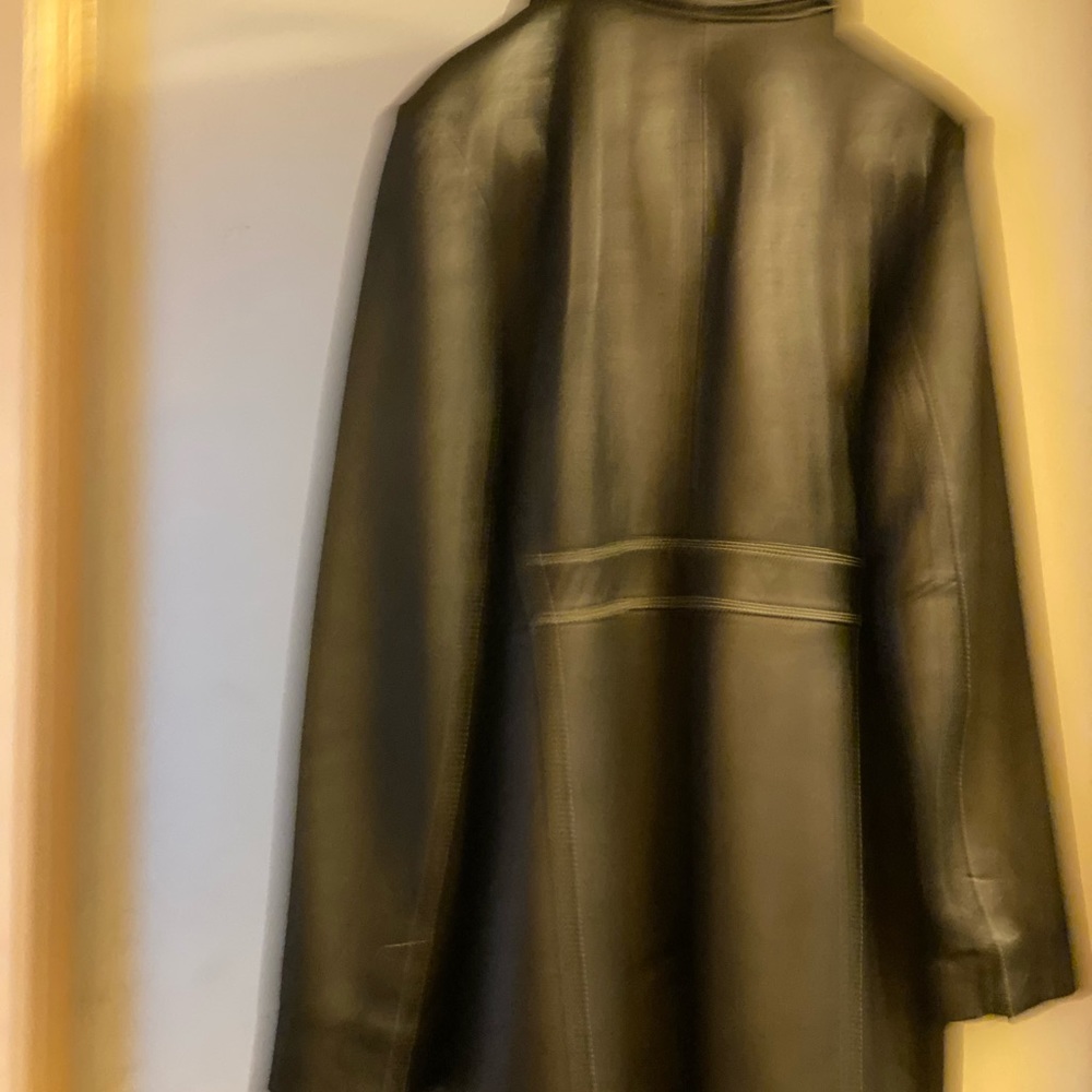 Black leather coat knee length, 3 bottons, pockets - Reaction Kenneth Cole